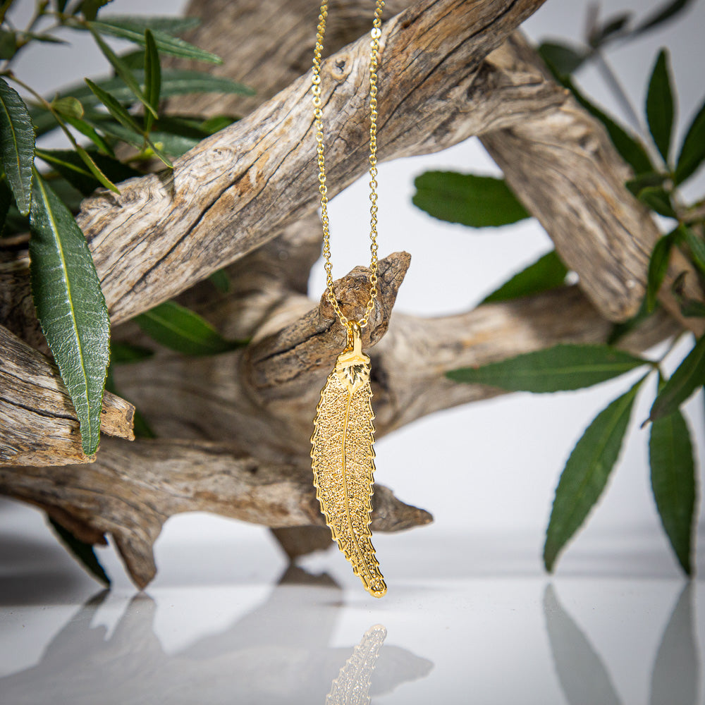 Christmas Bush of NSW Leaf Gold Pendant