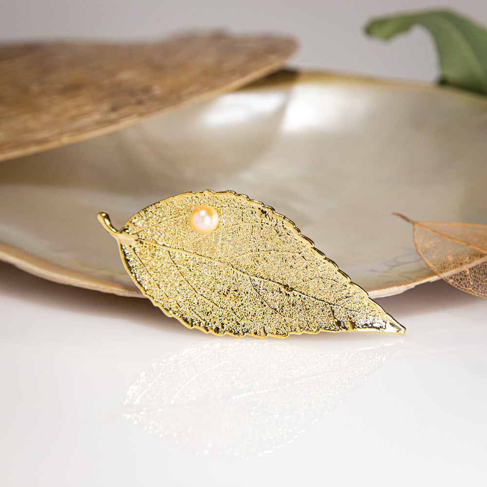 Gold leaf pin deals