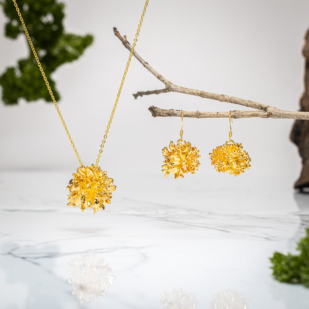 Real Parsley Leaf - Gold Pendant & Earrings Set