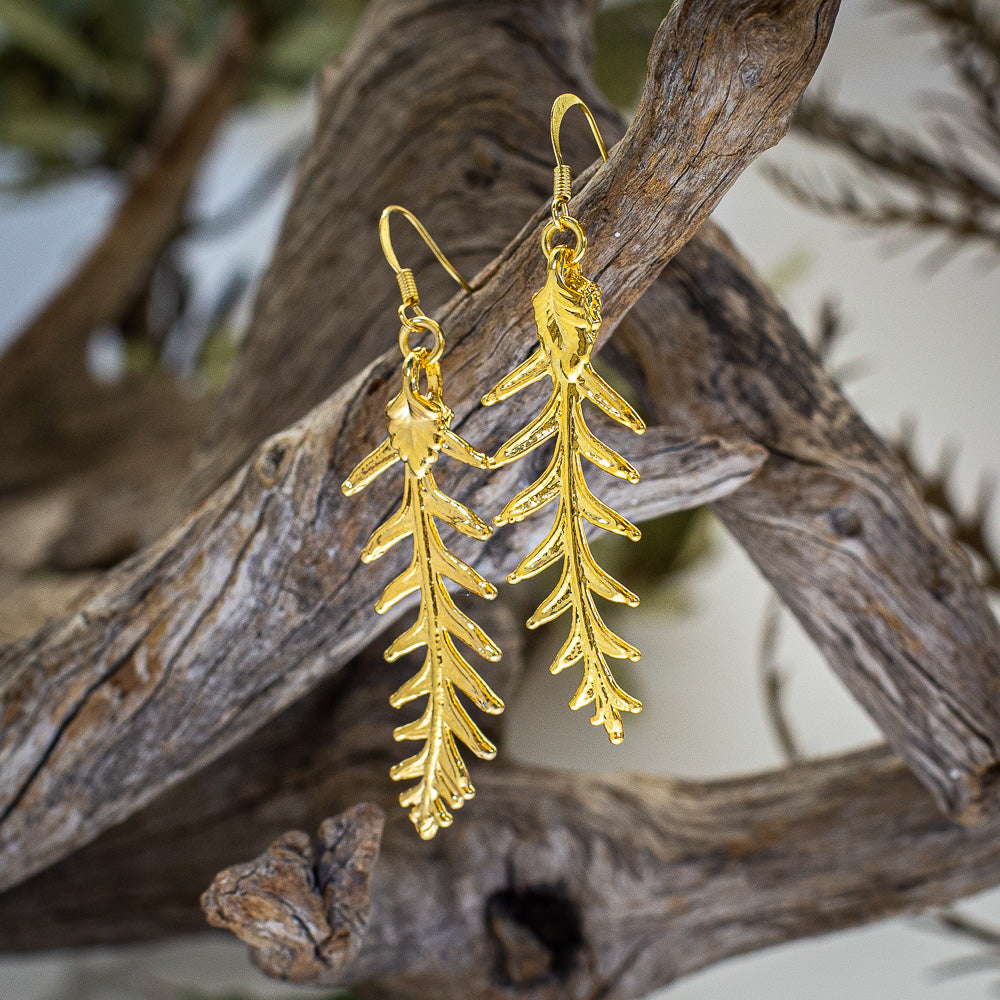 Grevillea Ivanhoe Leaf Gold Pendant & Earrings Set