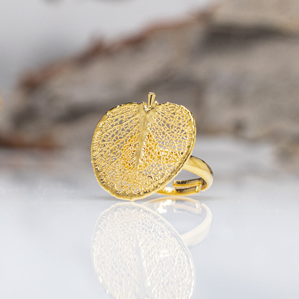 Apple Gum Eucalyptus Leaf - Gold Ring