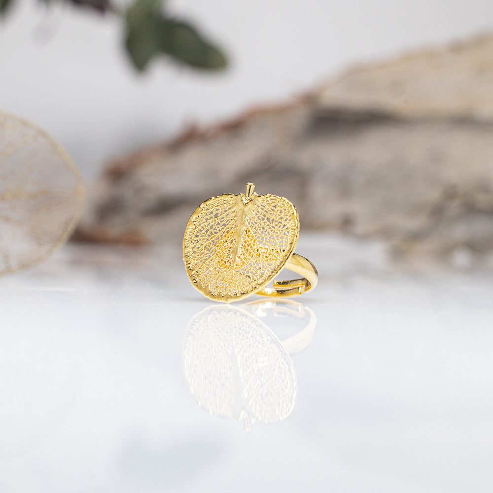 Apple Gum Eucalyptus Leaf - Gold Ring