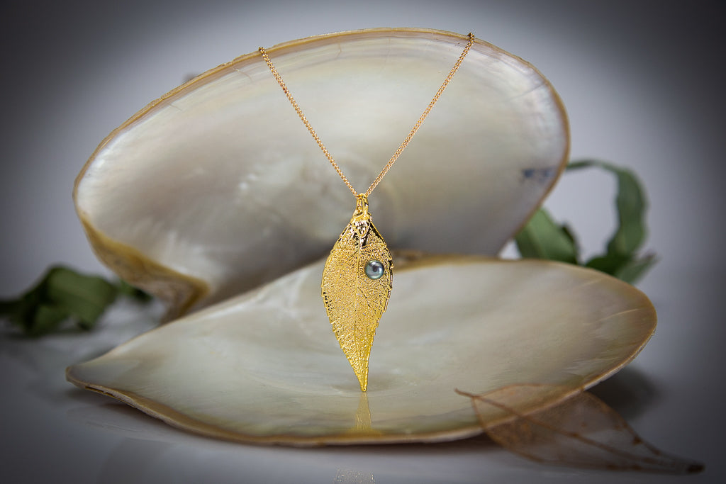 Pearl on Eucalyptus Leaf Gold Pendant & Pearl Earrings