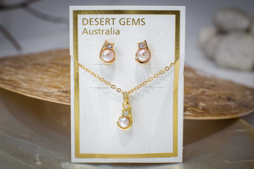 Twinkling Pearl Round Stud Gold Earrings & Pendant Set
