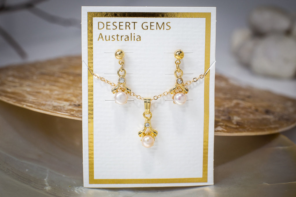 Pearl Drop Twinkling Gold Earrings & Pendant Set